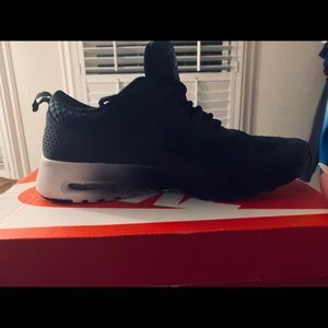 Nike Air Max Thea Women's Black/Anthracite White